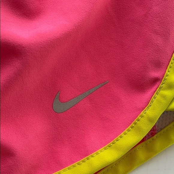 Nike XS Running Shorties Bright Pink! - Picture 2 of 5